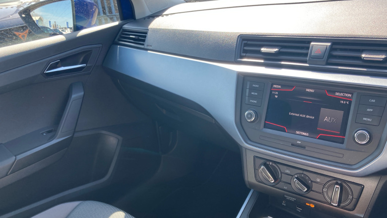 SEAT Arona 1.0 TSI 115 SE [EZ] 5dr DSG Petrol Hatchback